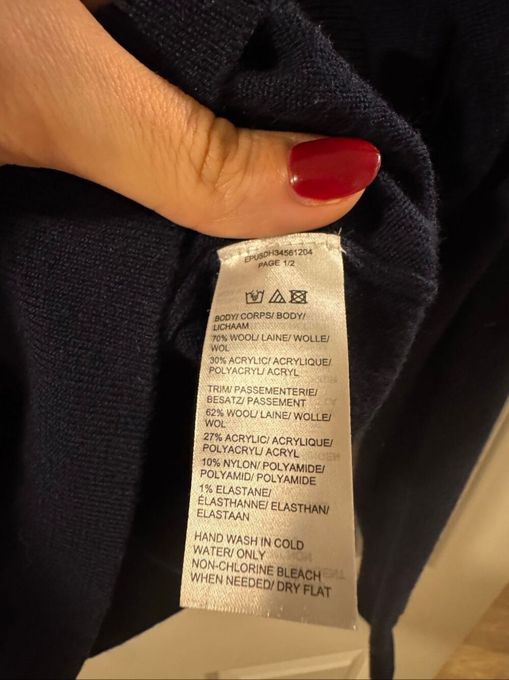 Saks Fifth Avenue Navy V-Neck Wool Blend Sweater Size M - Picture 5 of 6